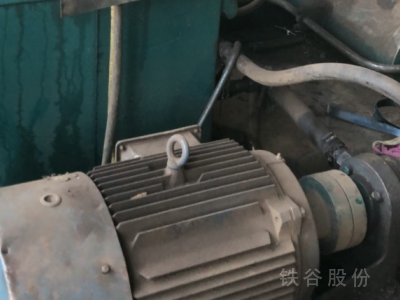 現(xiàn)代220挖機(jī)，華宏200噸圖5