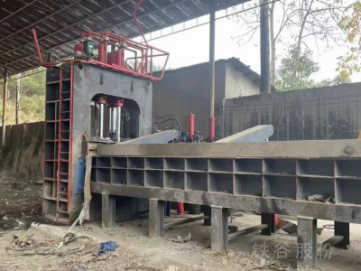 準(zhǔn)新機400噸一米四刀口龍門剪，安裝少用，帶油出售圖4